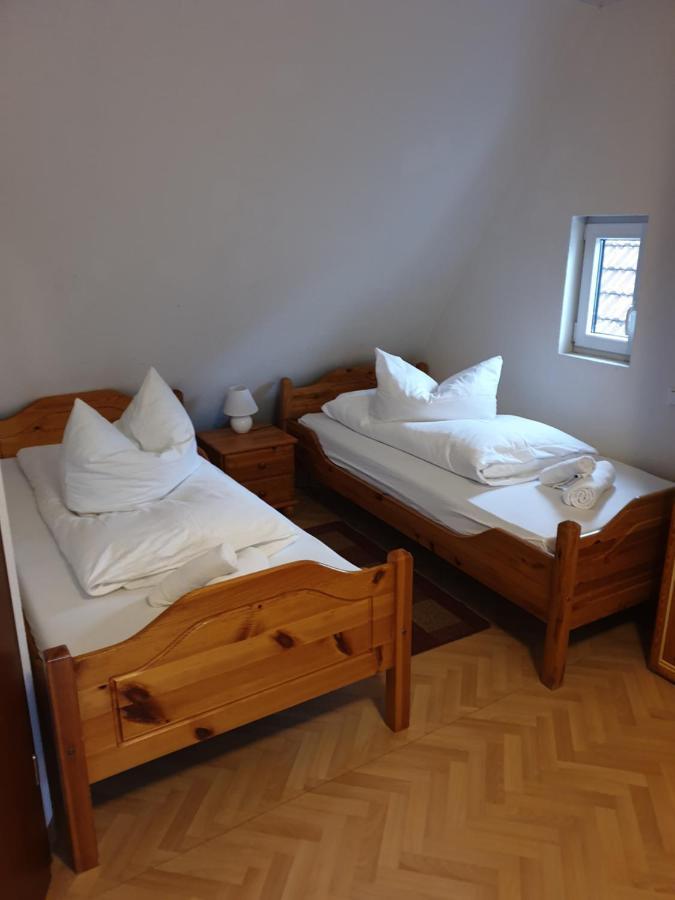 Landgasthof Rose Hotel Ditzingen Esterno foto